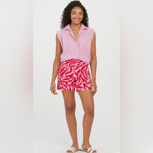 SPANX On-The-Go Red Pink Zebra Pattern Pull On Shorts Size Large NWT MSRP $92